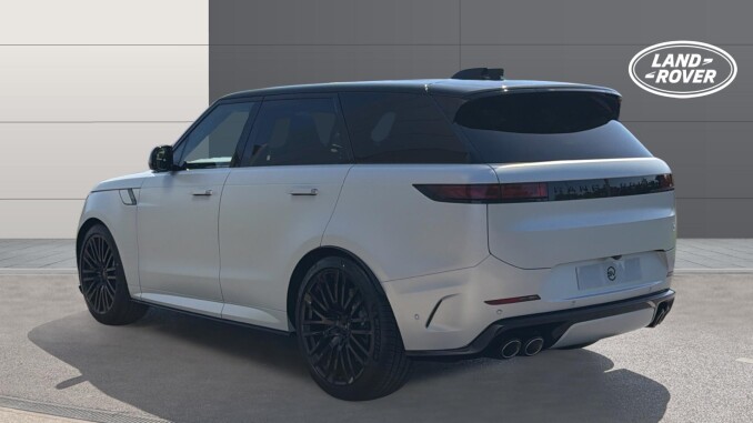 Land Rover Range Rover Sport 4.4 P635 V8 SV Ultimate Edition 5dr Auto Petrol Estate - Image 2